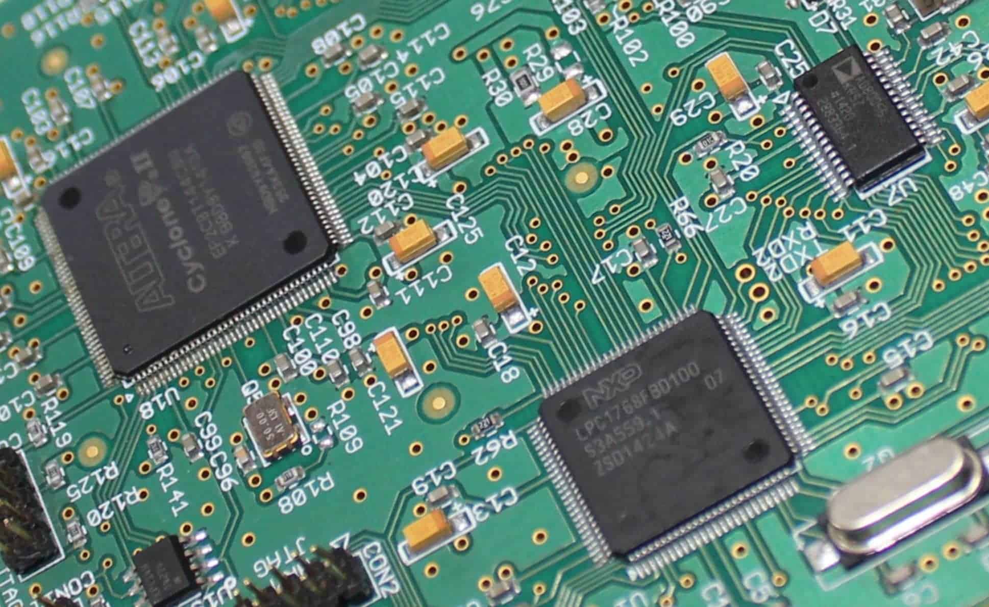 FPGA Vs Microcontroller: When to Use What? - TronicsZone